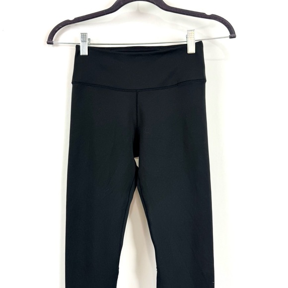 Nike Dri Fit Women’s XS Black Activewear Running Soft Leggings W/ Mesh Details - Picture 2 of 10